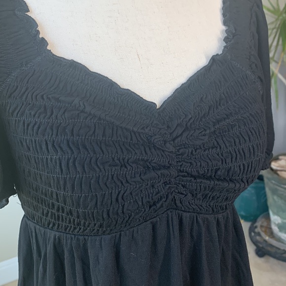 NWT Entro black smock crop top - Picture 3 of 7